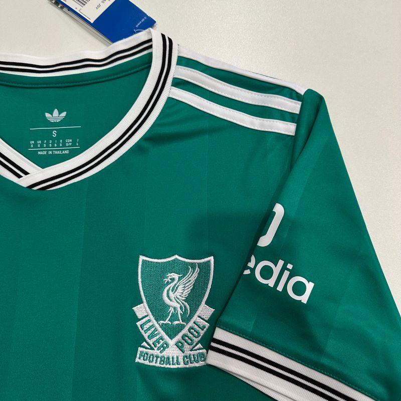 Liverpool FC 2025-2026 second away image 4