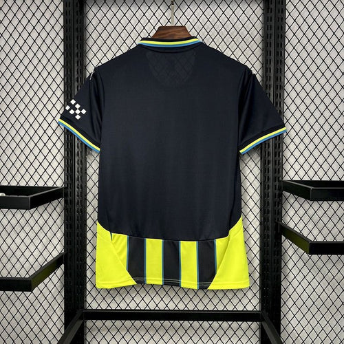 Manchester City 2024-2025 away image 2