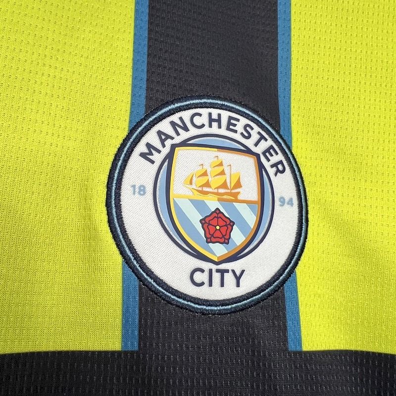 Manchester City 2024-2025 away image 5