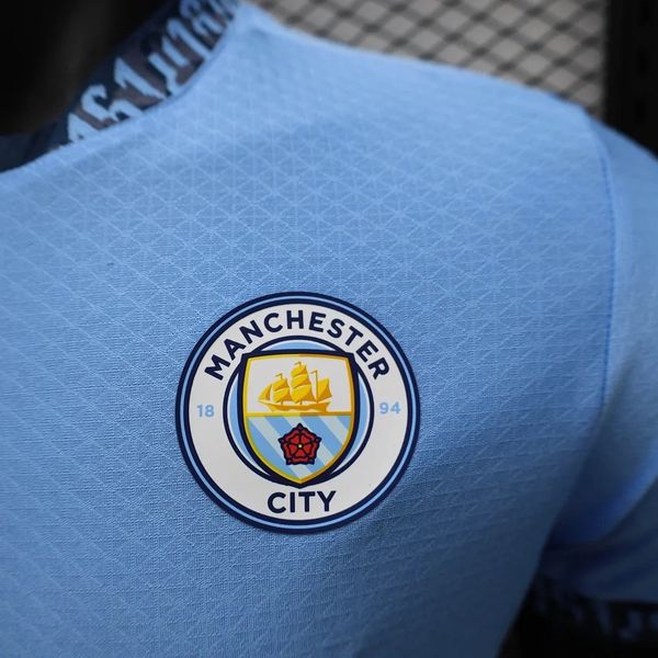 Manchester City 2024-2025 home player image 7