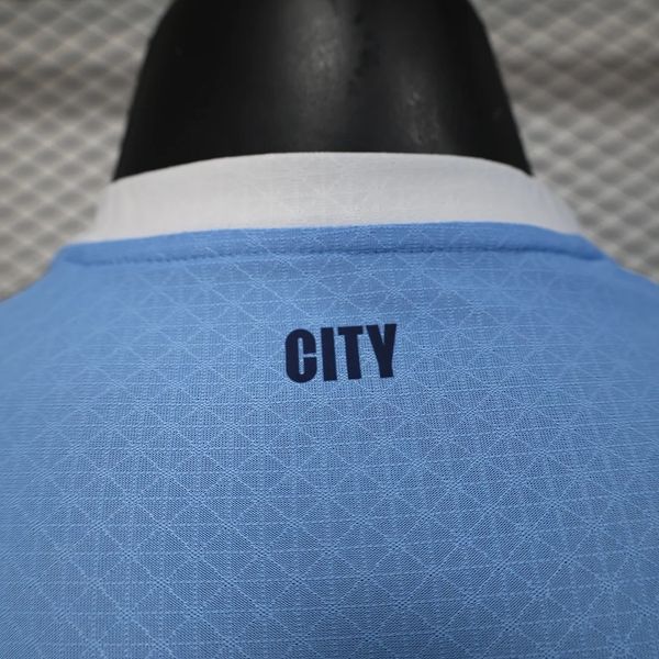 Manchester City 2025-2026 home player image 4