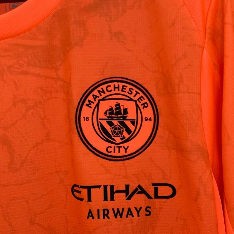 Manchester City 2025-2026 second away image 6