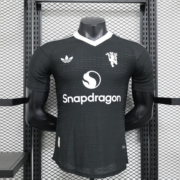Manchester United 2024-2025 Goalkeeper player