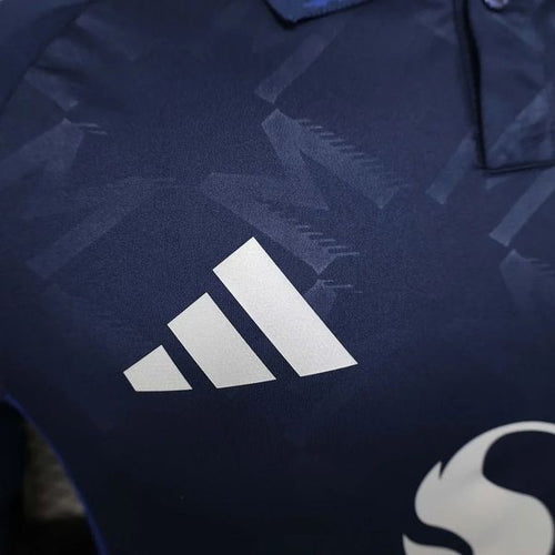 Manchester United 2024-2025 away player image 2