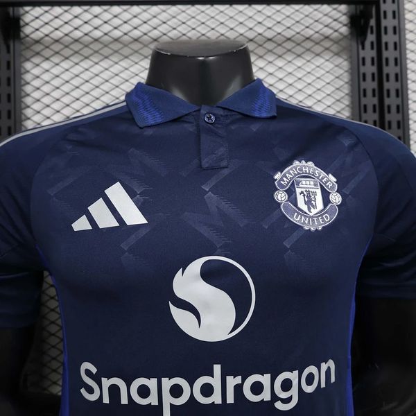 Manchester United 2024-2025 away player image 4