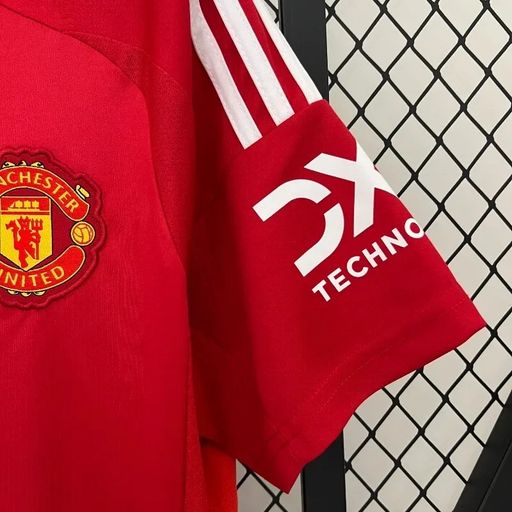 Manchester United 2024-2025 home image 5