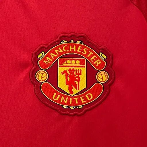 Manchester United 2024-2025 home image 7