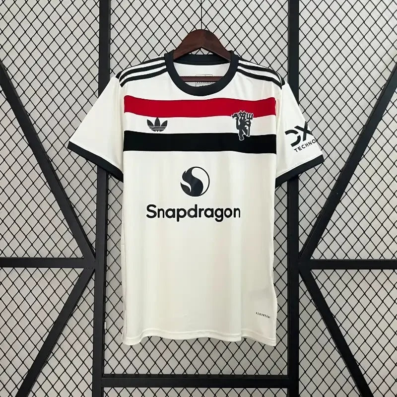 Manchester United 2024-2025 second away