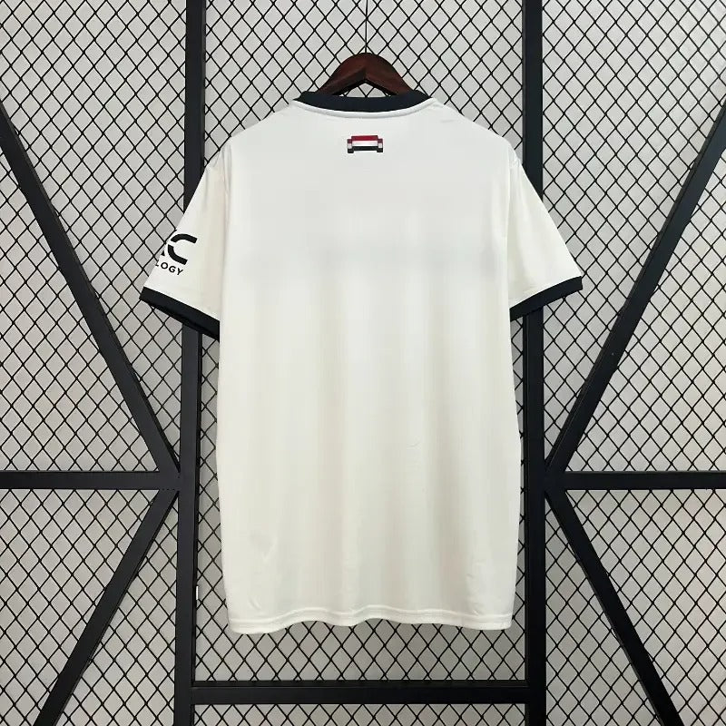 Manchester United 2024-2025 second away image 2