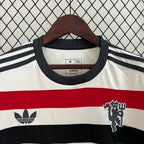 Manchester United 2024-2025 second away image 3
