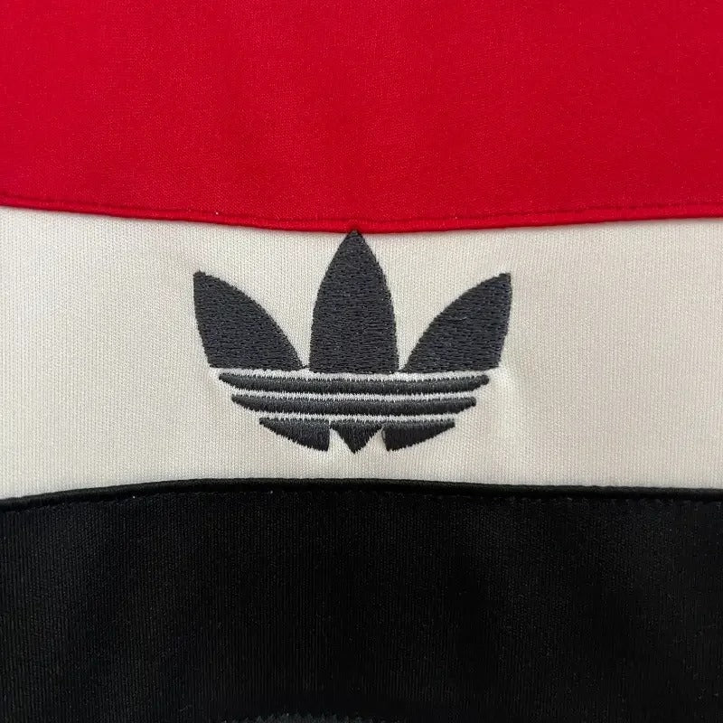 Manchester United 2024-2025 second away image 6