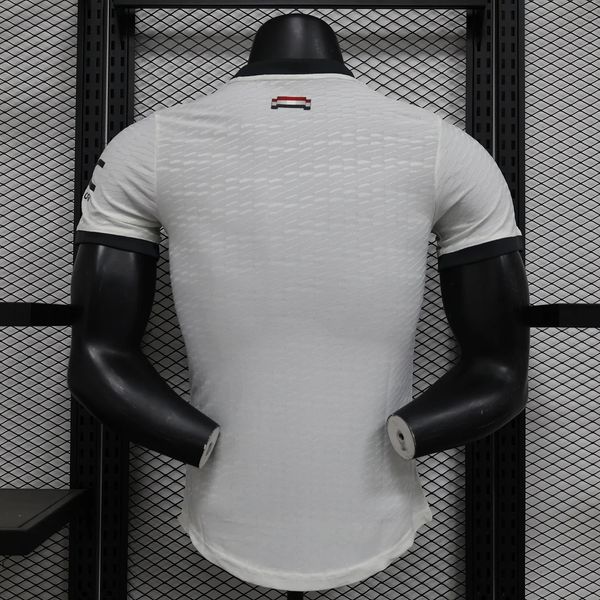 Manchester United 2024-2025 second away player image 2
