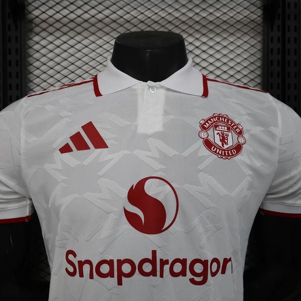 Manchester United 2024-2025 special edition player image 3