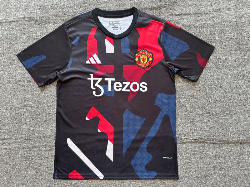 Manchester United 2025-2026 pre-training uniform