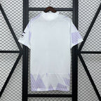 Manchester United 2025-2026 away image 2