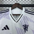 Manchester United 2025-2026 away image 3