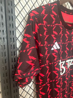 Manchester United 2025-2026 training jersey image 4