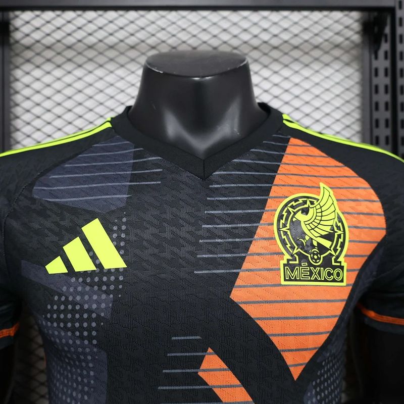 Mexico national 2024-2025 Goalkeeper player image 3