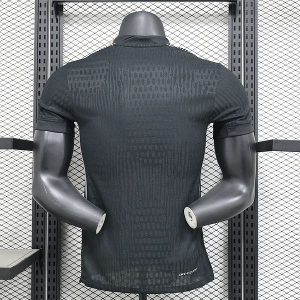 Netherlands national 2025-2026 Goalkeeper player image 2