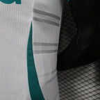 Newcastle United 2024-2025 away player image 7