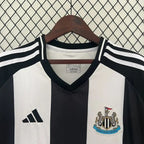 Newcastle United 2024-2025 home image 3