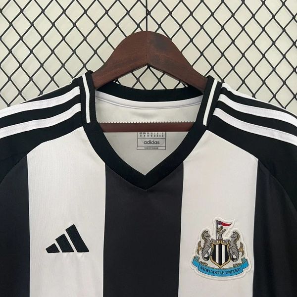 Newcastle United 2024-2025 home image 3