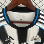 Newcastle United 2025-2026 home image 3