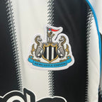 Newcastle United 2025-2026 home image 7