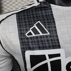 Newcastle United 2025-2026 home player image 4