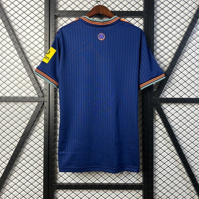Newcastle United 2025-2026 third away image 2