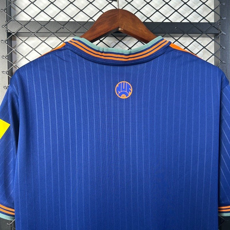 Newcastle United 2025-2026 third away image 4