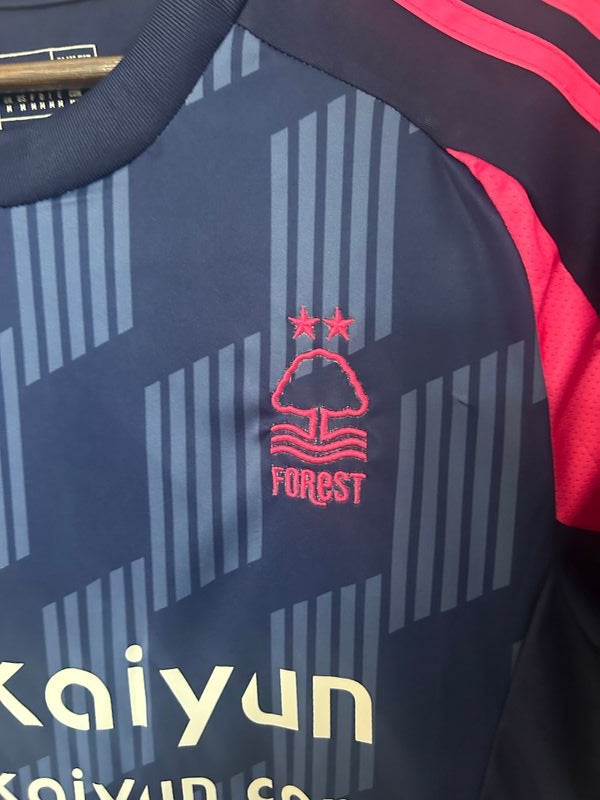 Nottingham Forest 2024-2025 away image 3
