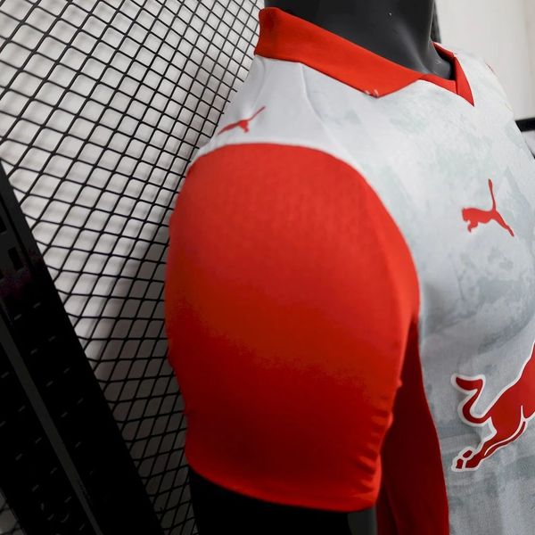 RB Leipzig 2025-2026 home player image 4
