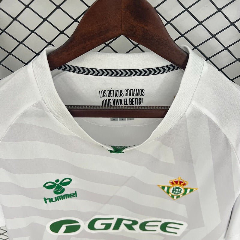 Real Betis 2025-2026 goalkeeper image 3