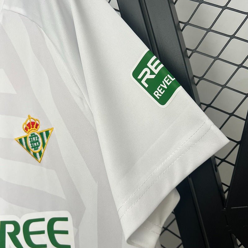Real Betis 2025-2026 goalkeeper image 6