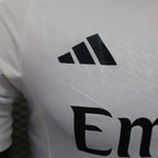 Real Madrid 2024-2025 home player image 5