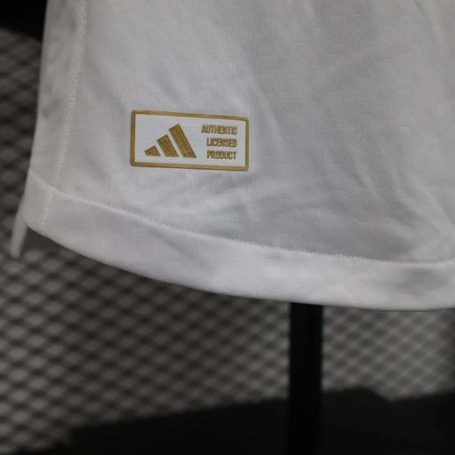 Real Madrid 2024-2025 home player image 9