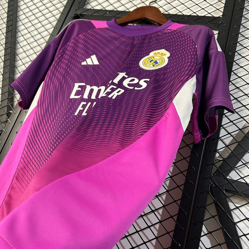 Real Madrid 2025-2026 Goalkeeper image 5