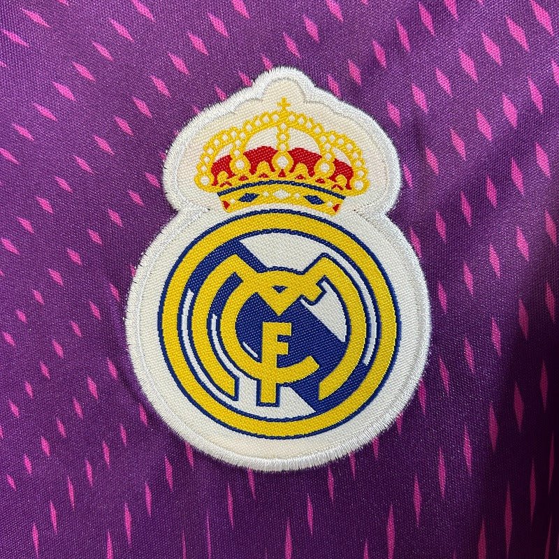 Real Madrid 2025-2026 Goalkeeper image 7