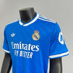 Real Madrid 2025-2026 Second away image 5