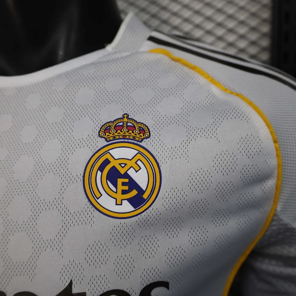 Real Madrid 2025-2026 home Long Sleeve image 4