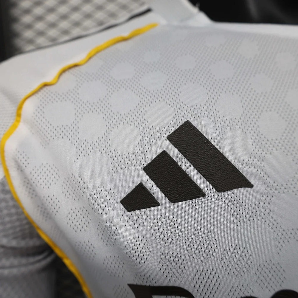 Real Madrid 2025-2026 home Long Sleeve image 8