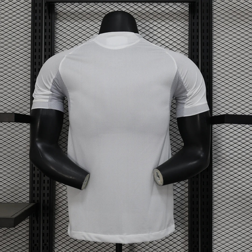 Real Madrid 2025-2026 home player image 2