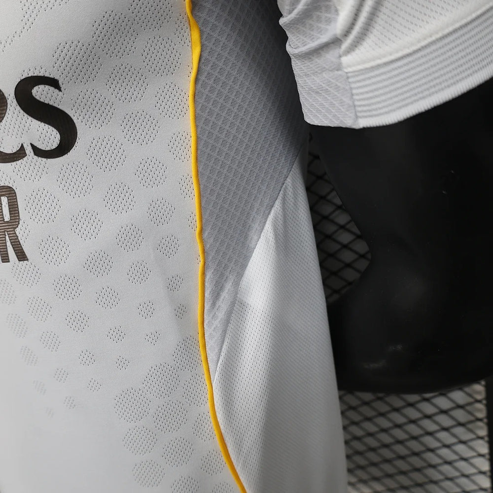 Real Madrid 2025-2026 home player image 8