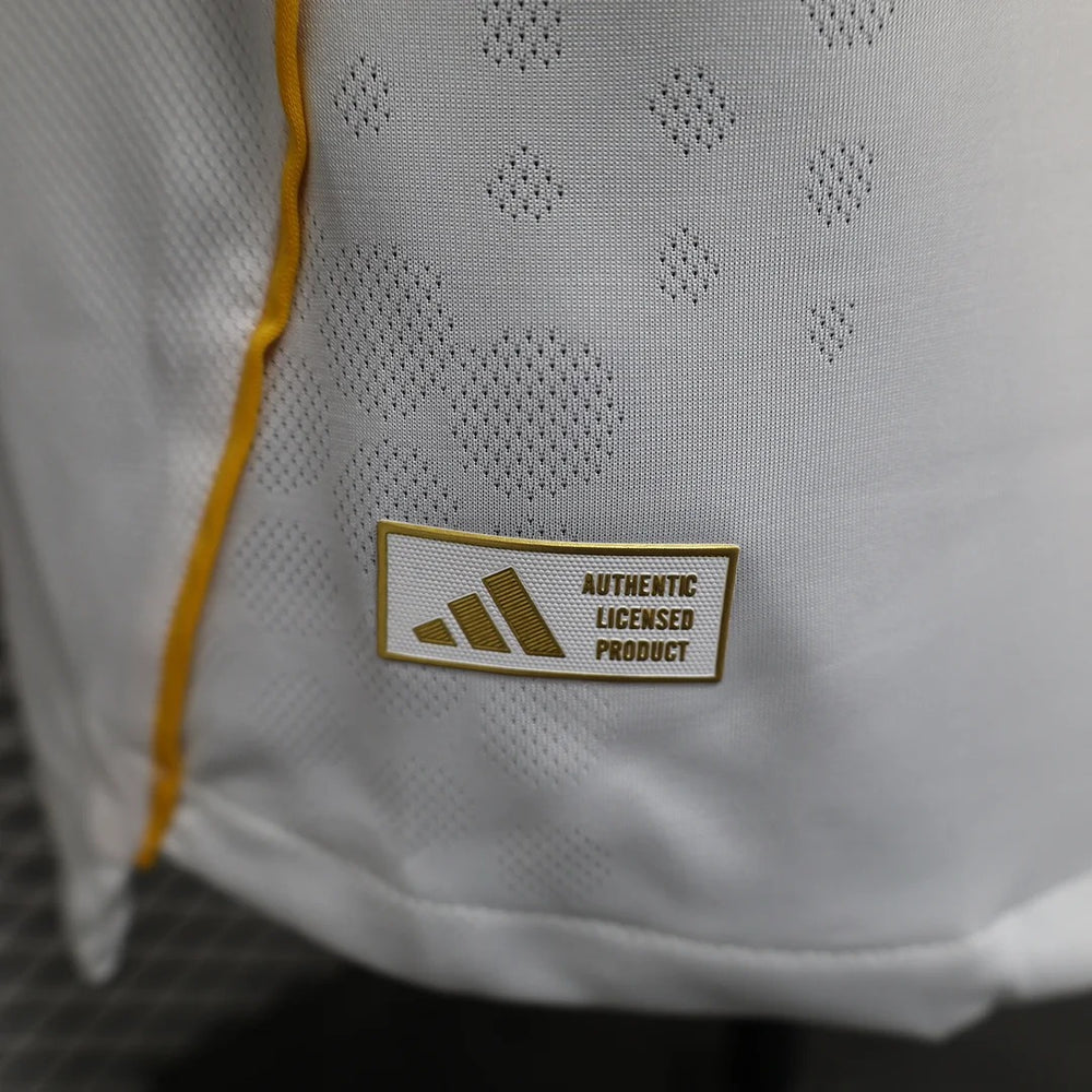 Real Madrid 2025-2026 home player image 9