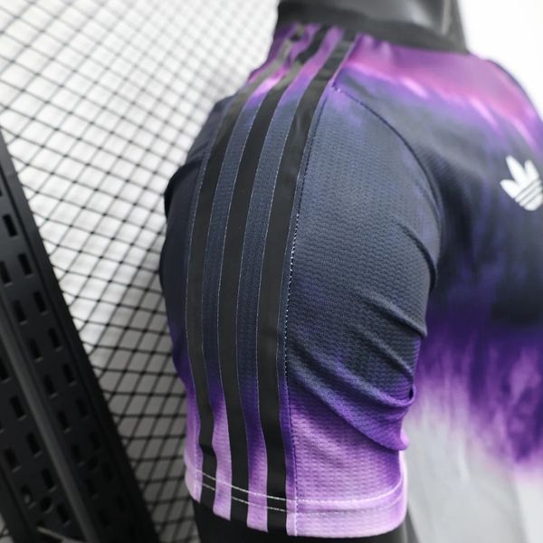 Real Madrid 2025-2026 special edition player image 5