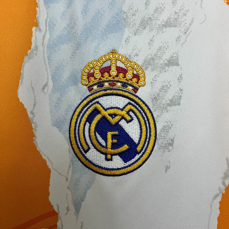 Real Madrid 2025-2026 training uniform image 6