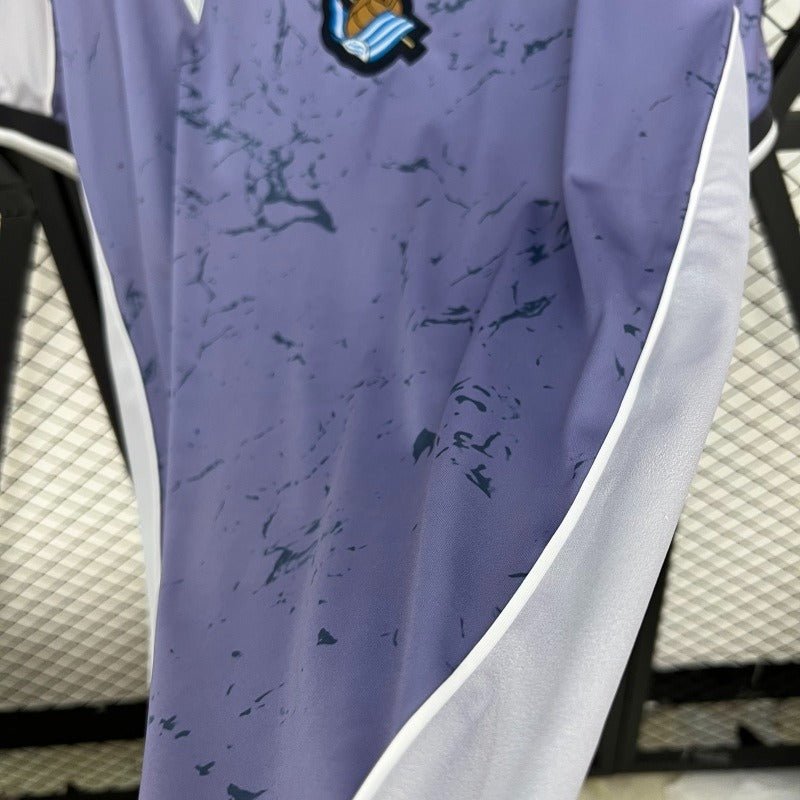 Real Sociedad 2025-2026 away image 7