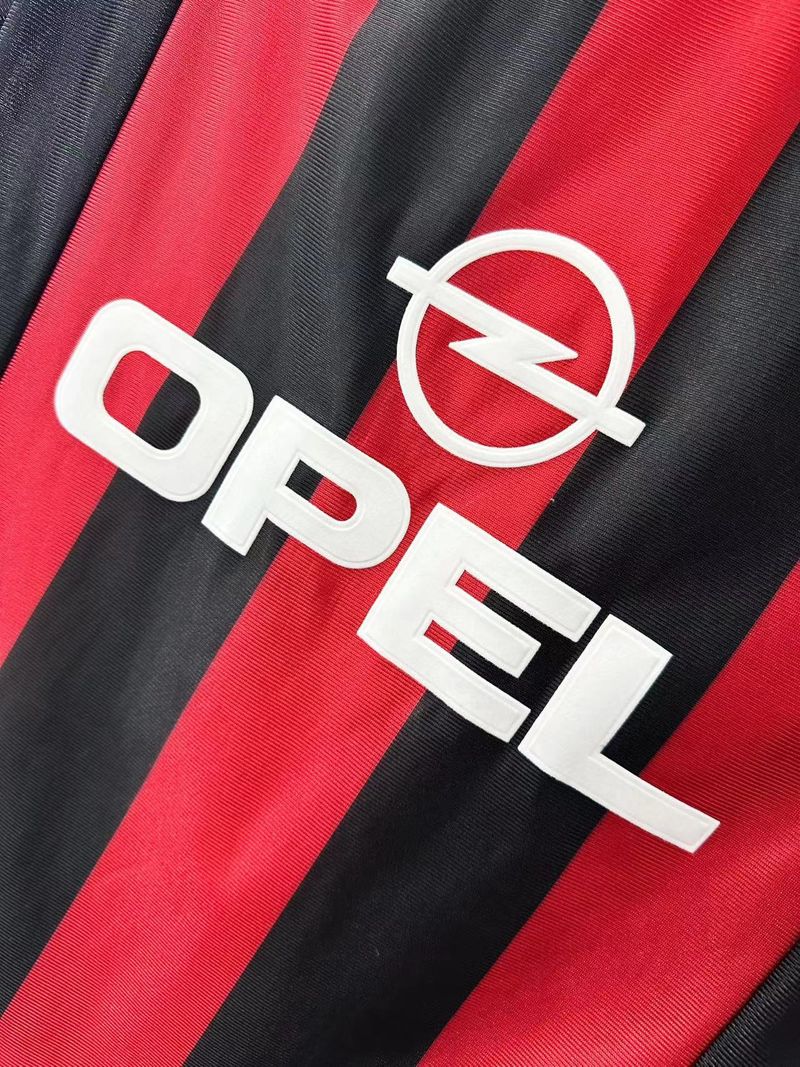 Retro AC Milan 1998-1999 home image 5