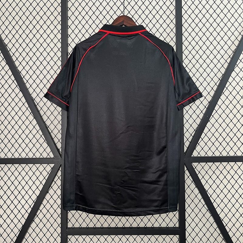 Retro AC Milan 1998-1999 third away image 2